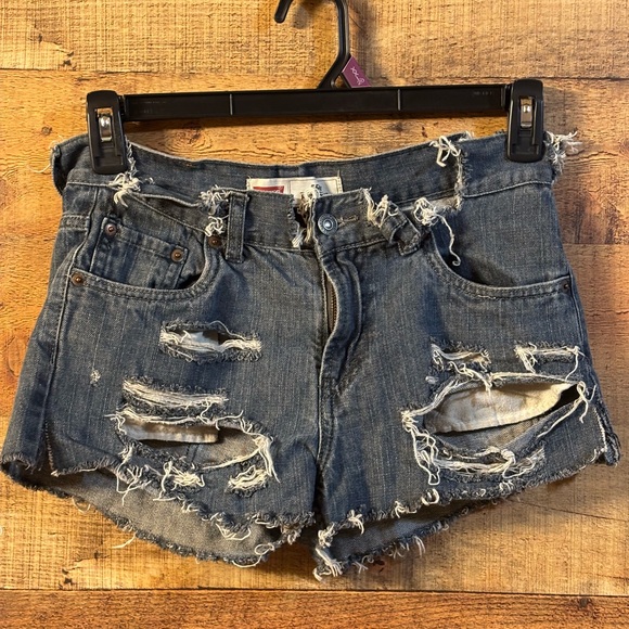 Levi's Other - Levi's 550 Relaxed Distressed Denim Shorts